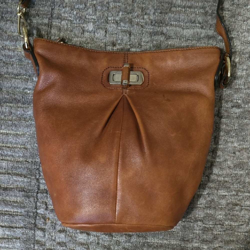 B. Makowski Brown Leather Crossbody Hobo Bag - Picture 4 of 11